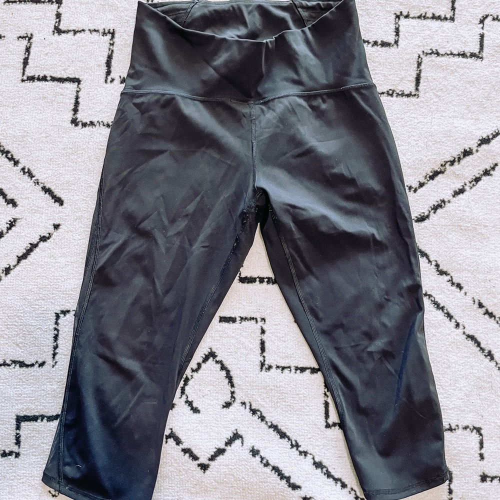 Lululemon high waisted cropped leggings